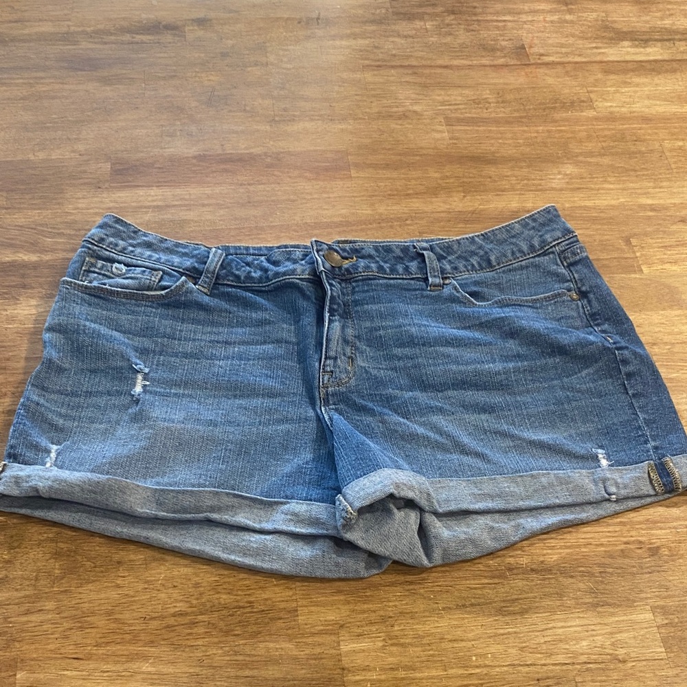a.n.a Classic distressed denim  Blue Jean Shorts size 32/14